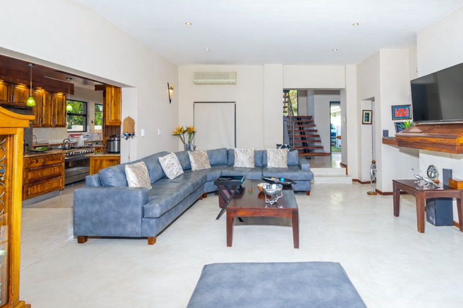 3 Bedroom Property for Sale in Caribbean Beach Club North West